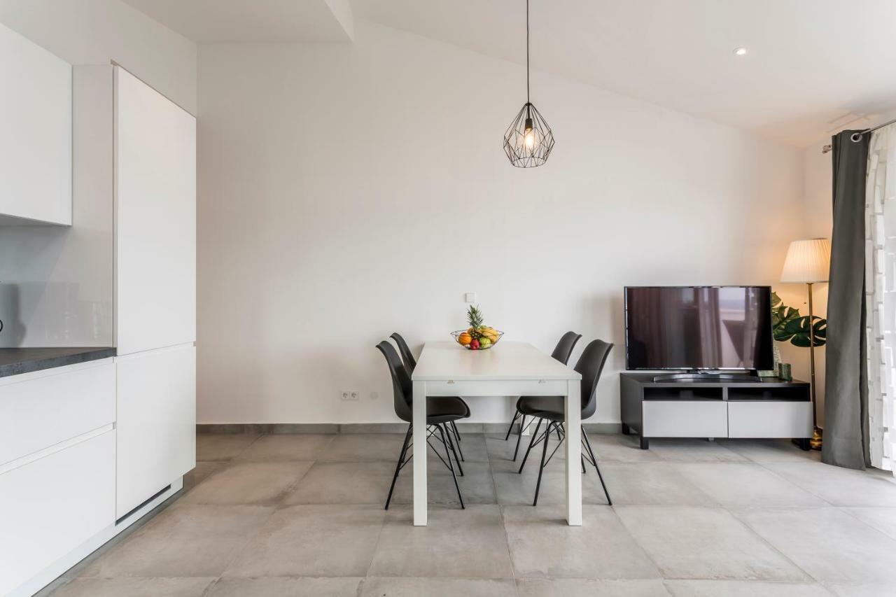 Seahouse H.A.W.K. Apartment Pisak Bagian luar foto